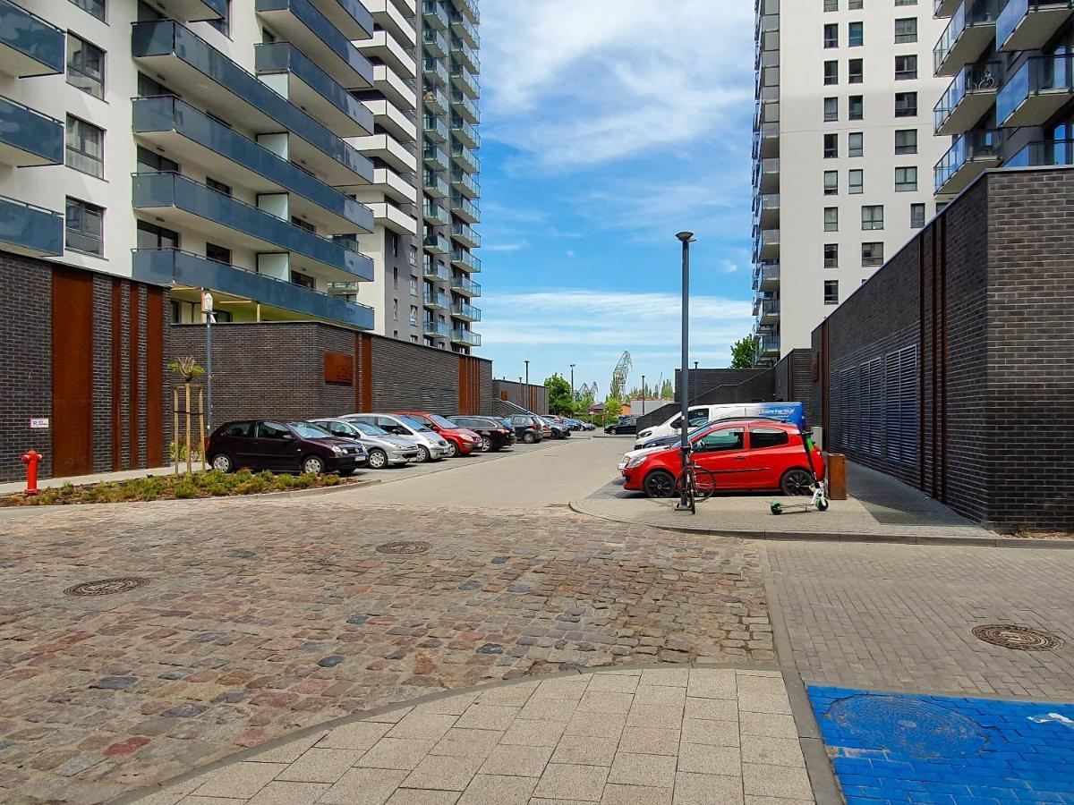 Hellogdansk Walowa With Parking By Lion Apartments Bagian luar foto