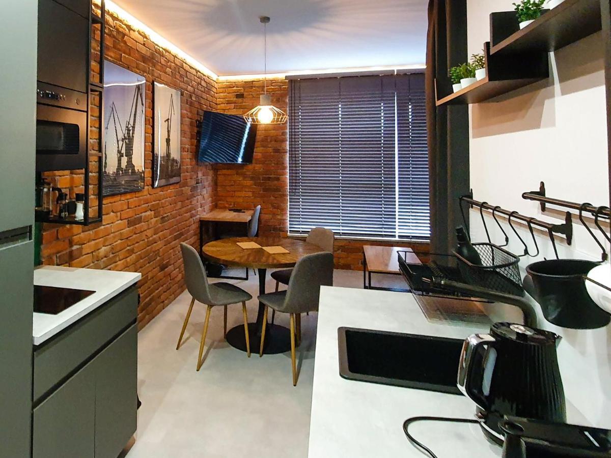 Hellogdansk Walowa With Parking By Lion Apartments Bagian luar foto